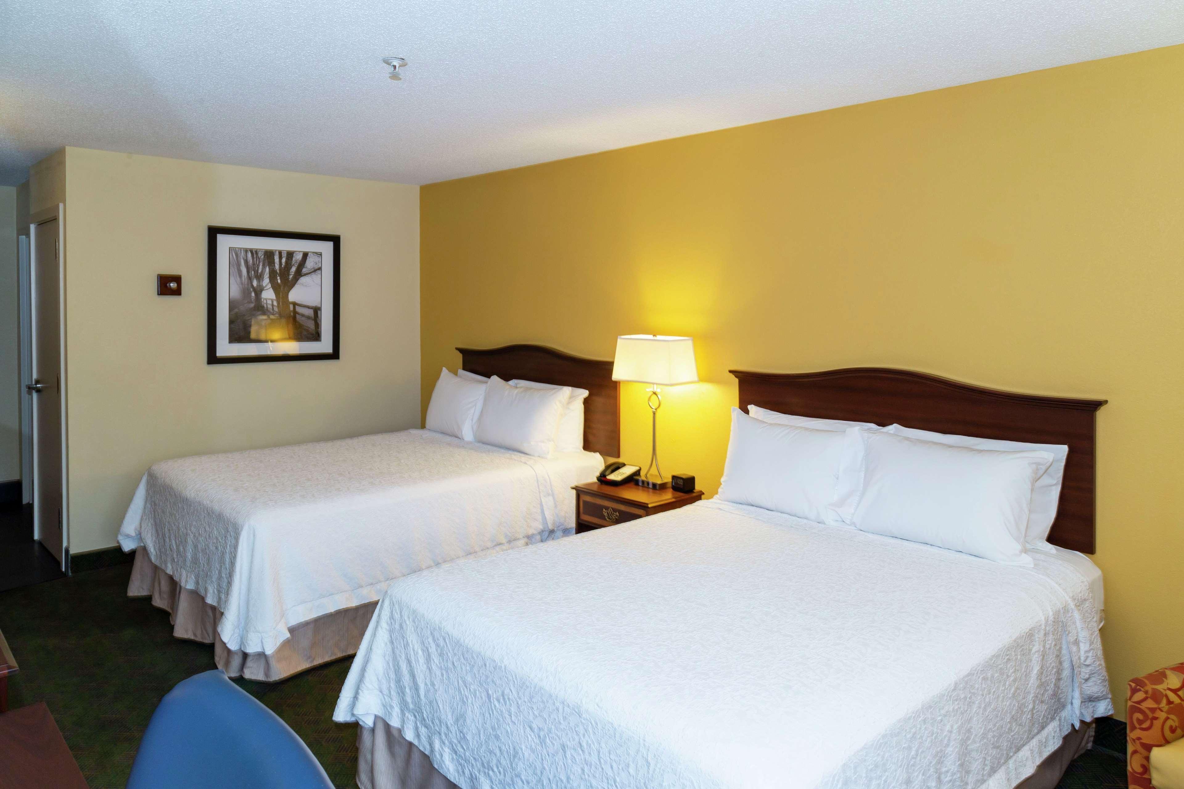 Hampton Inn New Philadelphia Exterior foto
