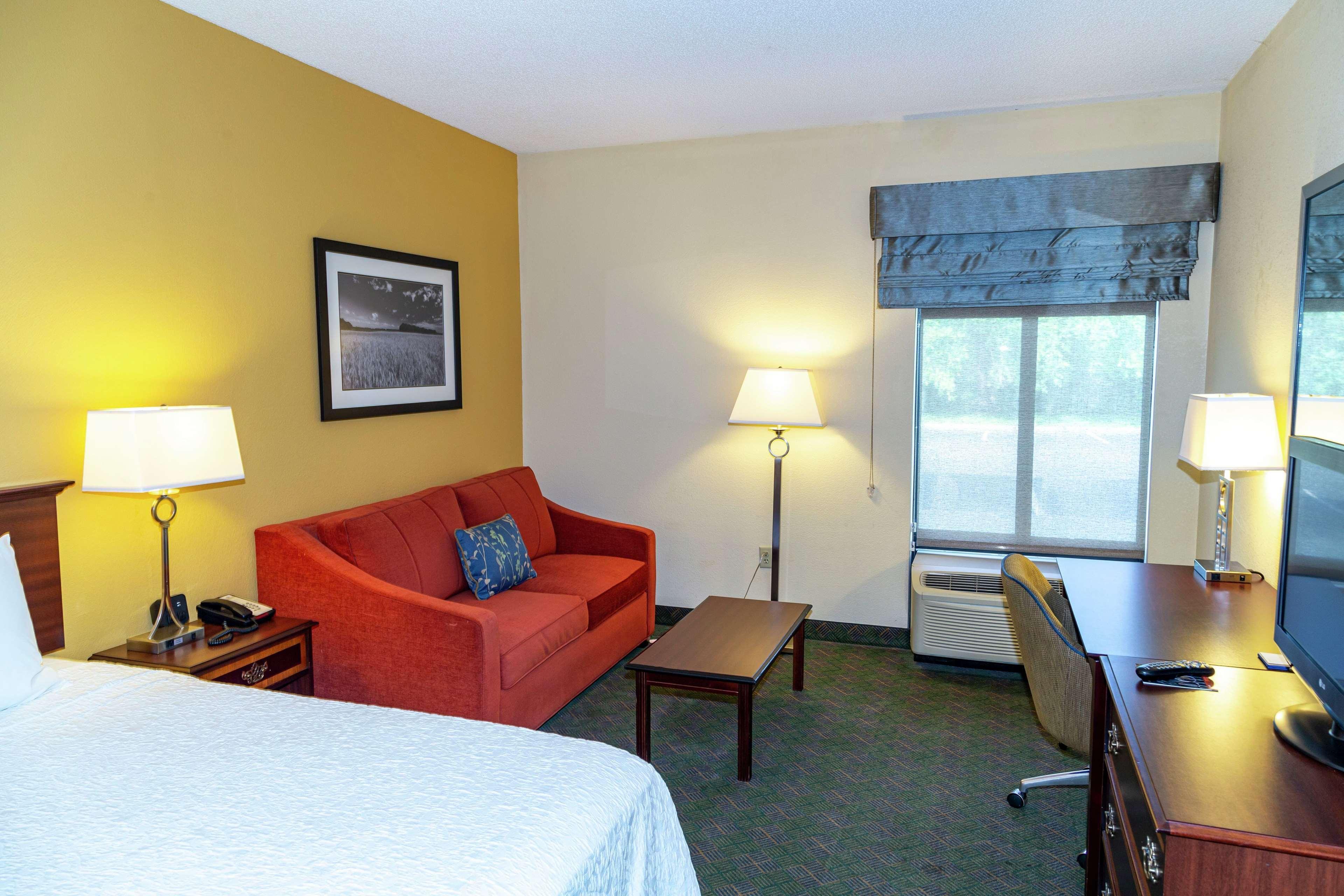 Hampton Inn New Philadelphia Exterior foto