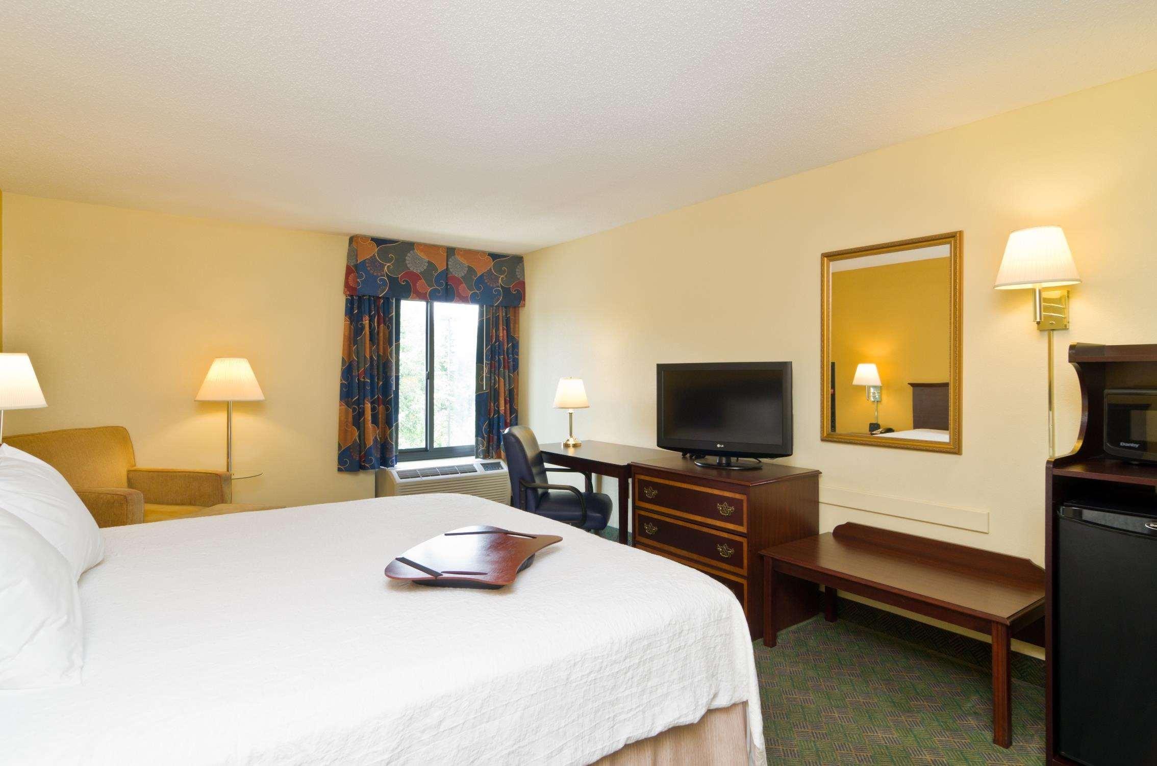 Hampton Inn New Philadelphia Exterior foto