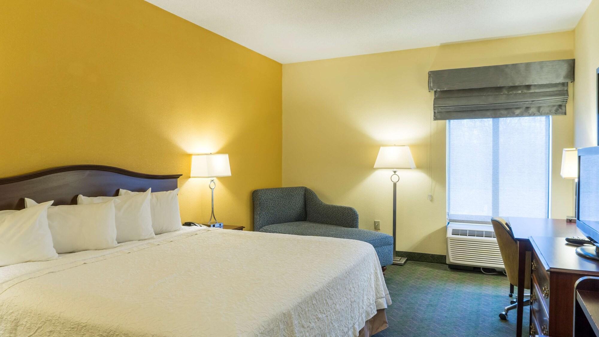 Hampton Inn New Philadelphia Exterior foto